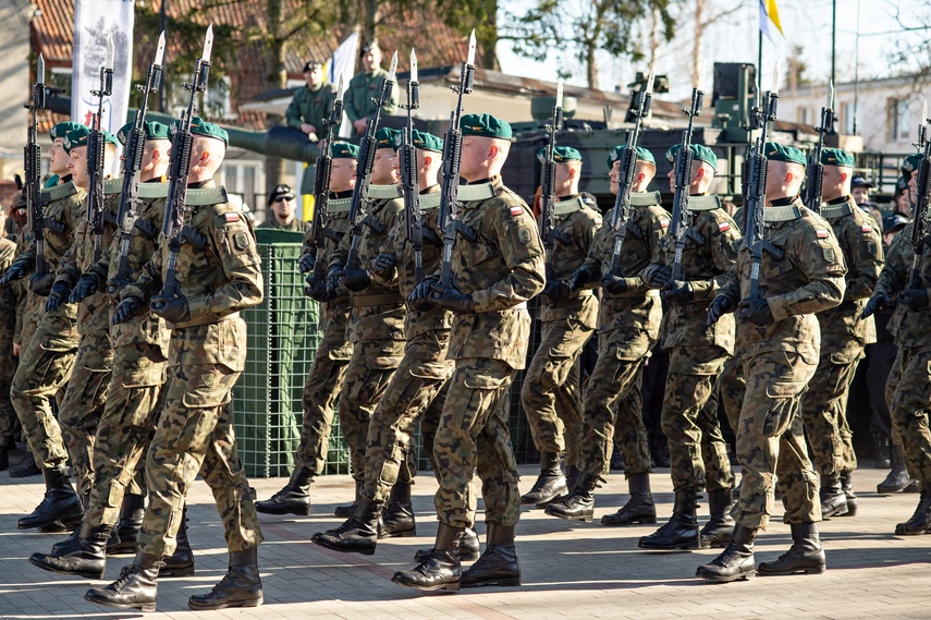 „W regionie potrzeba jeszcze 5 tysięcy żołnierzy” zdjęcie nr 328077