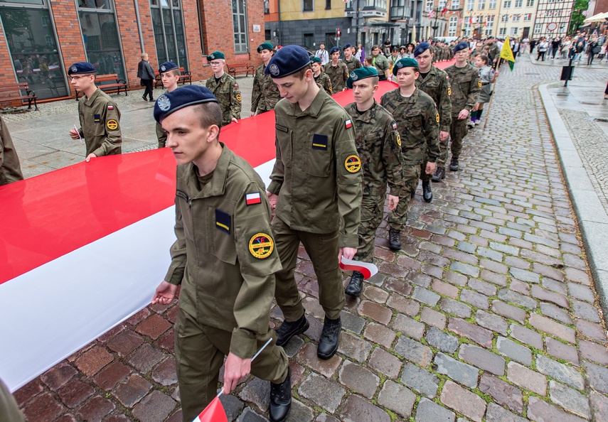 Biel i czerwień na starówce zdjęcie nr 329106