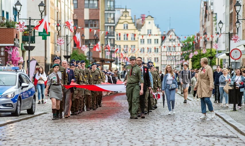 Biel i czerwień na starówce zdjęcie nr 329110
