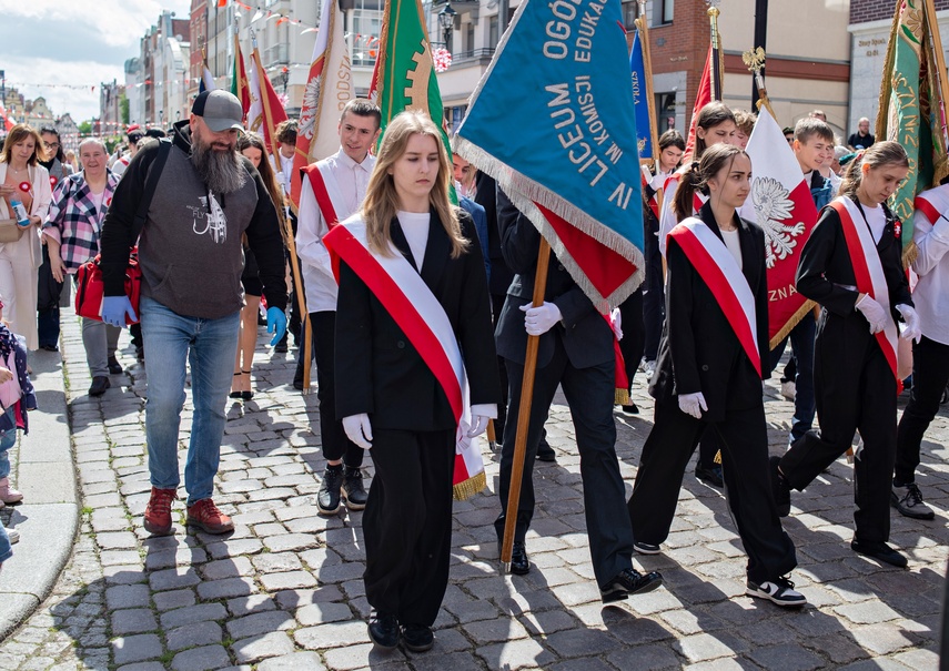 Trzeciomajowe świętowanie w Elblągu zdjęcie nr 329136
