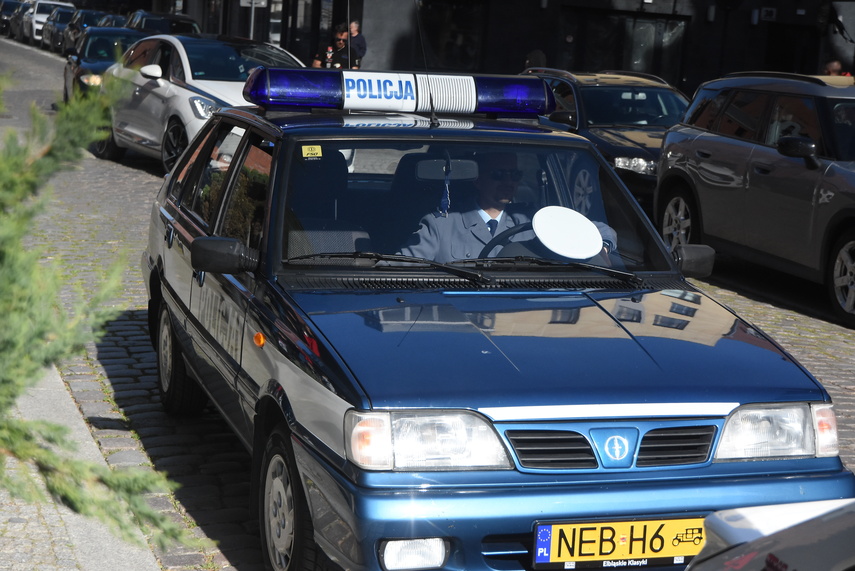 Kabriolety  na Starym Mieście zdjęcie nr 329206