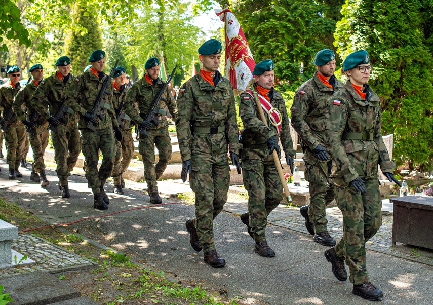 Upamiętnili rocznicę zakończenia wojny zdjęcie nr 329359