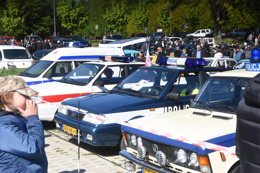 Klasyka motoryzacji zdjęcie nr 329674