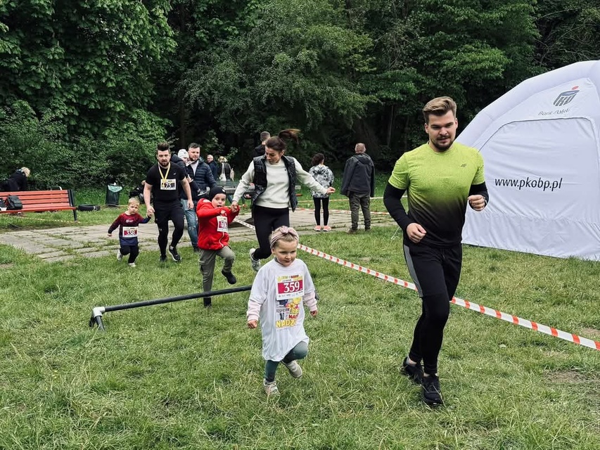 Chcą dzielić się dobrem, czyli VI Bieg i Marsz Nadziei zdjęcie nr 329977