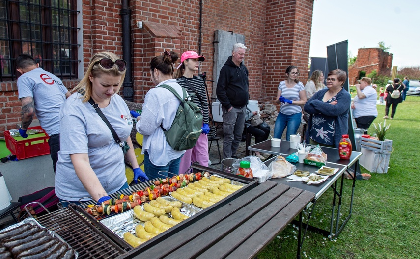 Elbląg nadał TON na pikniku zdjęcie nr 330100