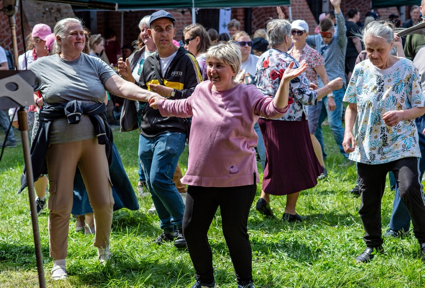 Elbląg nadał TON na pikniku zdjęcie nr 330106