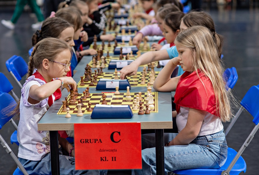Zabawa i edukacja przez szachy zdjęcie nr 330208