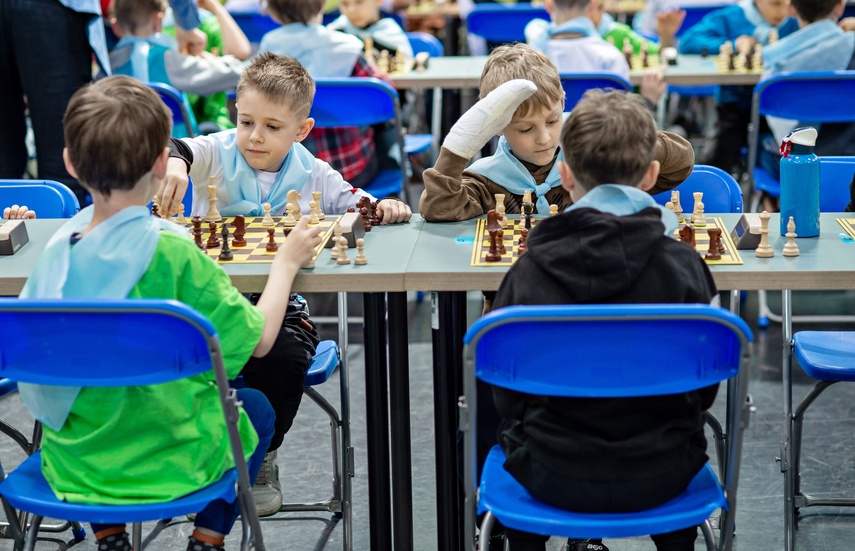 Zabawa i edukacja przez szachy zdjęcie nr 330239