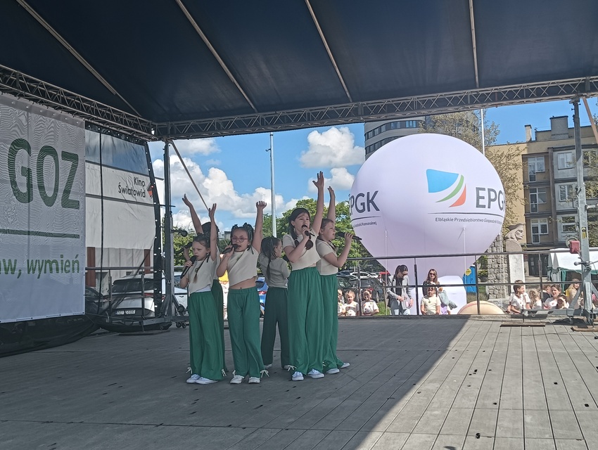 Przynieśli odpady, wyszli z kwiatami zdjęcie nr 330276