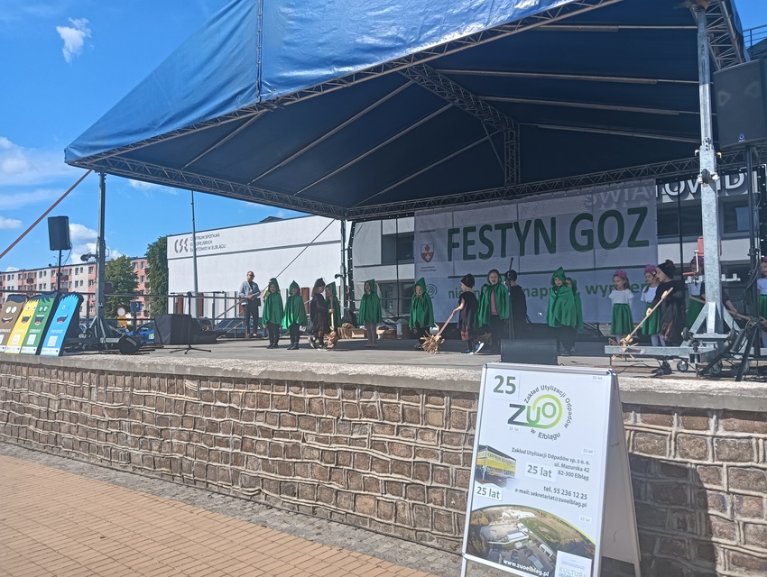 Przynieśli odpady, wyszli z kwiatami zdjęcie nr 330270