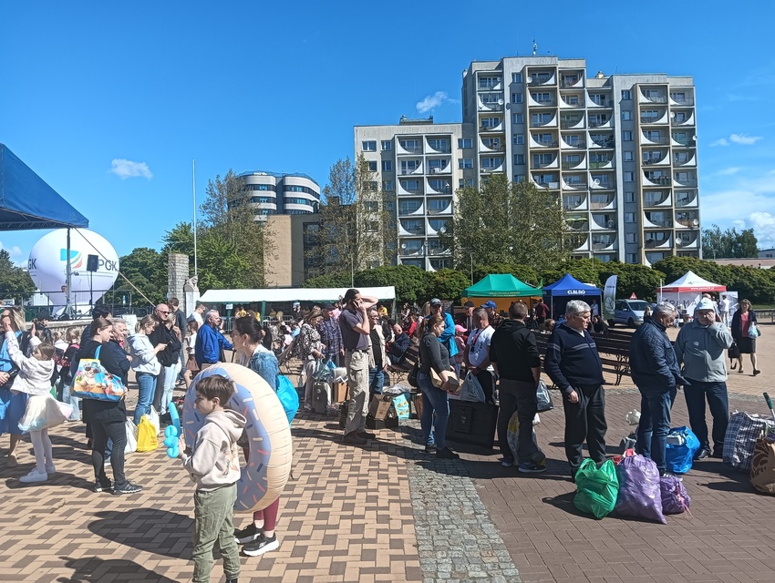 Przynieśli odpady, wyszli z kwiatami zdjęcie nr 330268