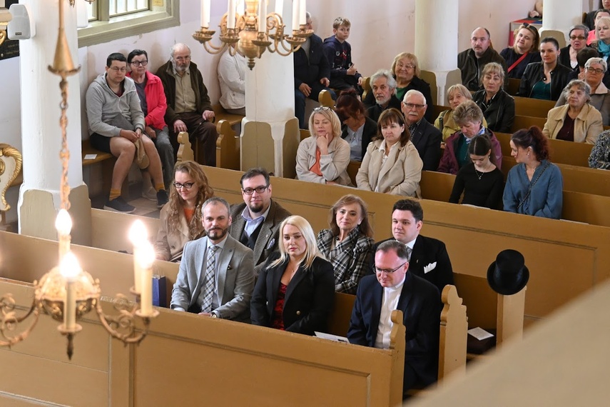 Organy zabrzmiały w Jegłowniku zdjęcie nr 330382