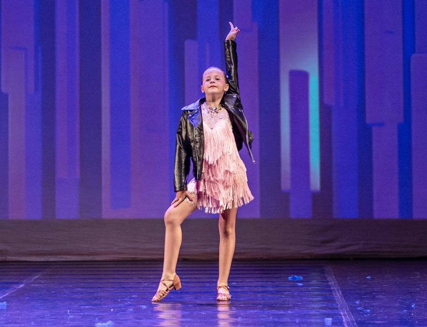 Taneczna osiemnastka szkoły Broadway zdjęcie nr 332578