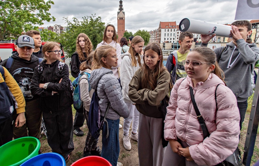 Wakacje tuż, tuż. Jak spędzić je bezpiecznie? zdjęcie nr 332665