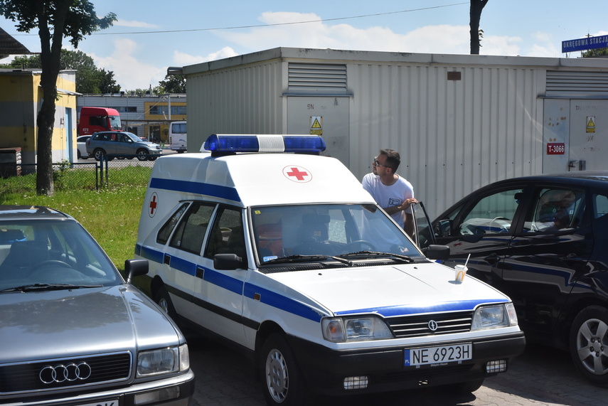 Hamburger w dłoń i w drogę zdjęcie nr 333946
