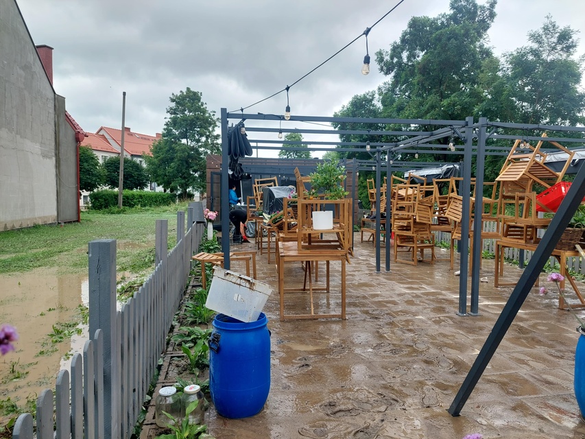 „Nie spaliśmy, nie mamy prądu, wody, nic...” zdjęcie nr 334545