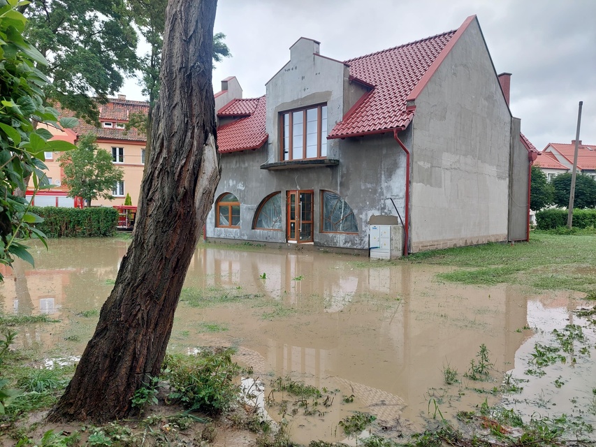 „Nie spaliśmy, nie mamy prądu, wody, nic...” zdjęcie nr 334546