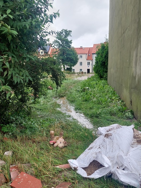 „Nie spaliśmy, nie mamy prądu, wody, nic...” zdjęcie nr 334540