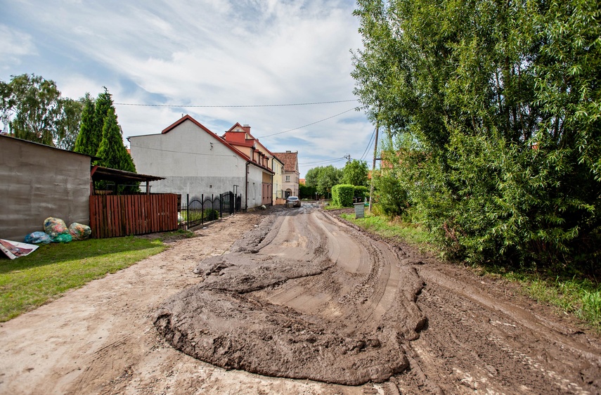 Wielkie sprzątanie po wielkiej wodzie zdjęcie nr 334708