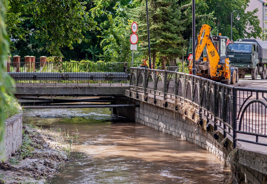 Przy Kumieli dzień po powodzi zdjęcie nr 334755