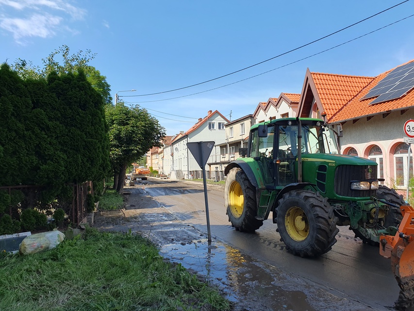 Wielkie sprzątanie w Tolkmicku zdjęcie nr 334802