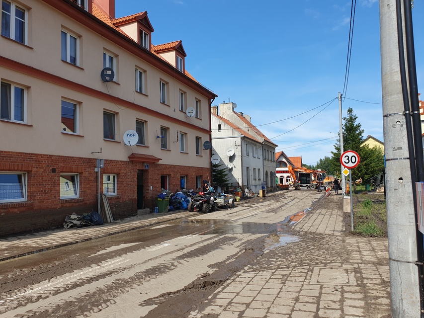 Wielkie sprzątanie w Tolkmicku zdjęcie nr 334809