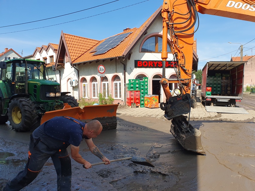 Wielkie sprzątanie w Tolkmicku zdjęcie nr 334800