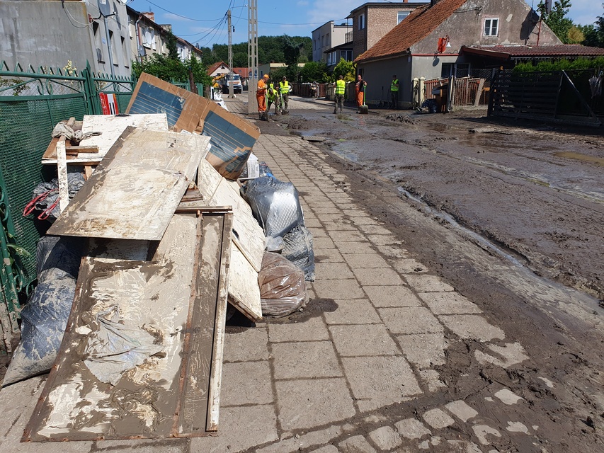 Wielkie sprzątanie w Tolkmicku zdjęcie nr 334821