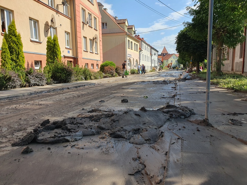 Wielkie sprzątanie w Tolkmicku zdjęcie nr 334812