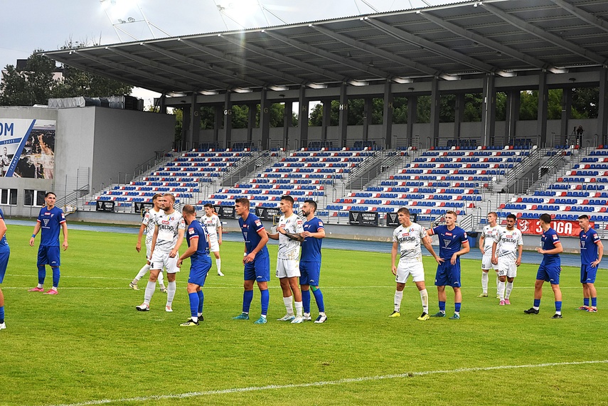 "Absolwenci" olimpijskiej Akademii dają remis na inaugurację zdjęcie nr 334989