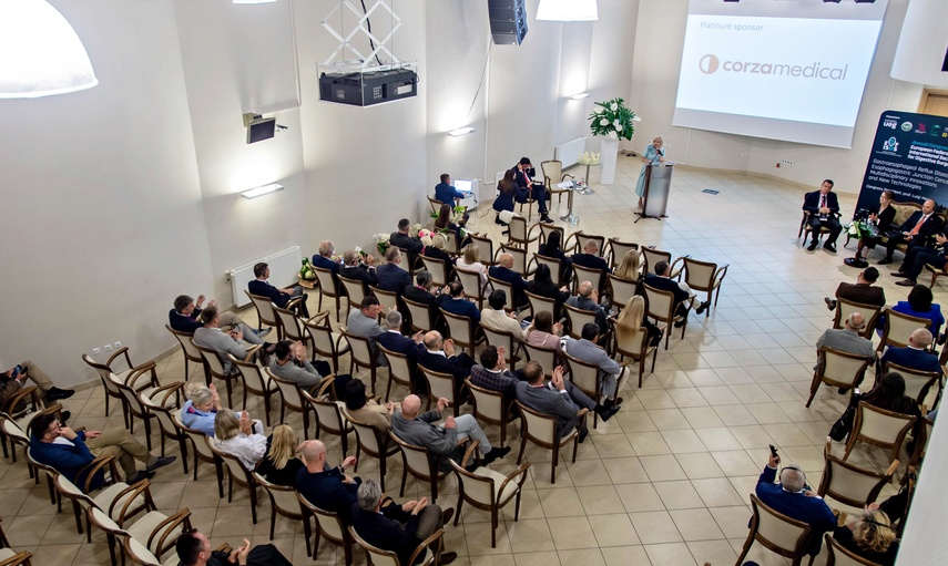 Otwarcie z chirurgiczną precyzją zdjęcie nr 336718