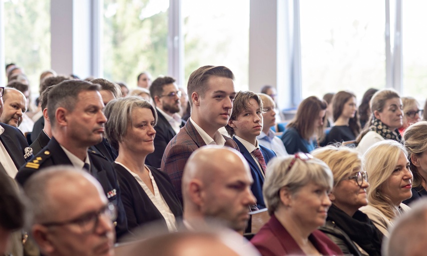 Inauguracja medyczna i społeczna zdjęcie nr 337326