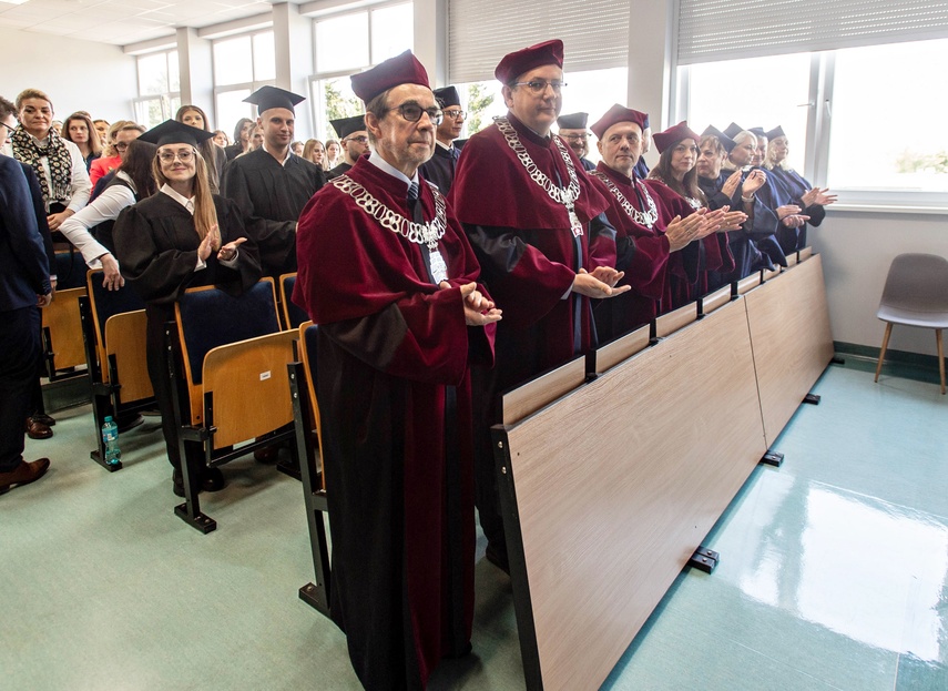 Inauguracja medyczna i społeczna zdjęcie nr 337338