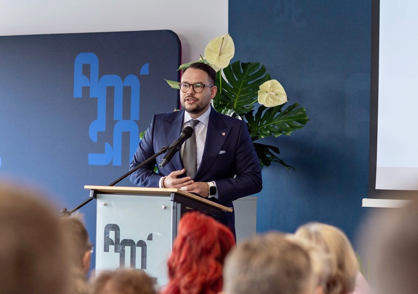 Inauguracja medyczna i społeczna zdjęcie nr 337329