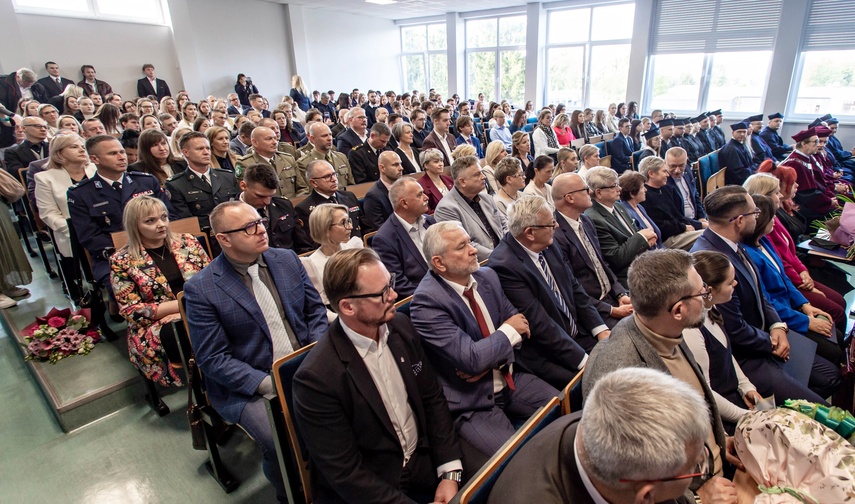 Inauguracja medyczna i społeczna zdjęcie nr 337317