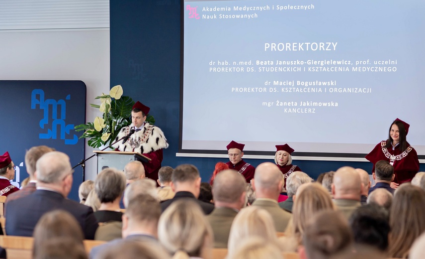 Inauguracja medyczna i społeczna zdjęcie nr 337321