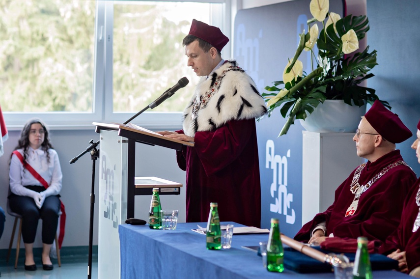 Inauguracja medyczna i społeczna zdjęcie nr 337320