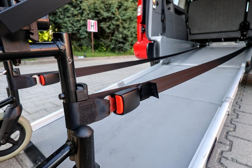 Nowość w Elblągu. Prywatny transport dla osób z niepełnosprawnościami zdjęcie nr 337404