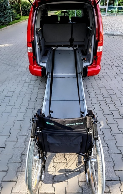 Nowość w Elblągu. Prywatny transport dla osób z niepełnosprawnościami zdjęcie nr 337395