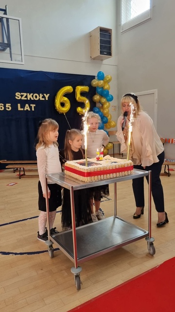 Dzień Edukacji Narodowej i 65. urodziny SP 18 zdjęcie nr 337766