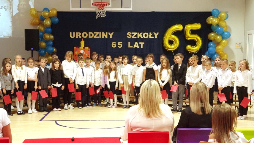 Dzień Edukacji Narodowej i 65. urodziny SP 18 zdjęcie nr 337763
