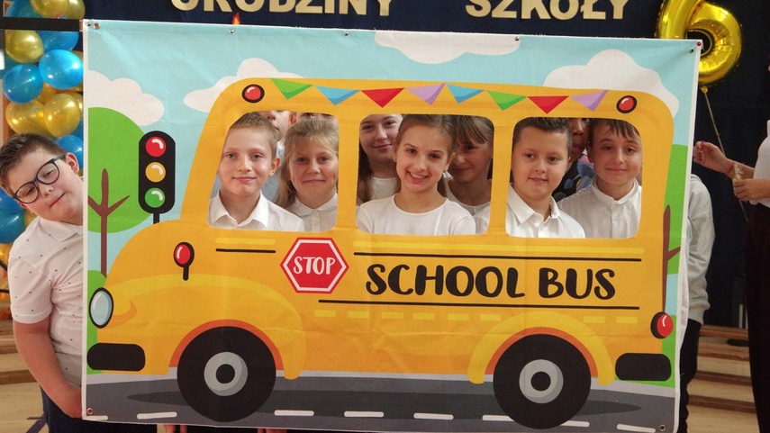Dzień Edukacji Narodowej i 65. urodziny SP 18 zdjęcie nr 337764