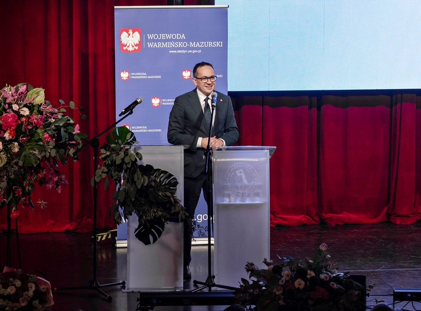 Nauczyciele nagrodzeni przy okazji święta oświaty zdjęcie nr 337814