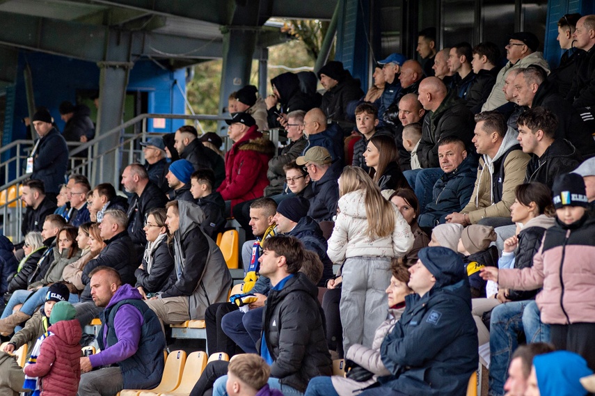 Dwóch rannych i pat na Agrykola zdjęcie nr 338000