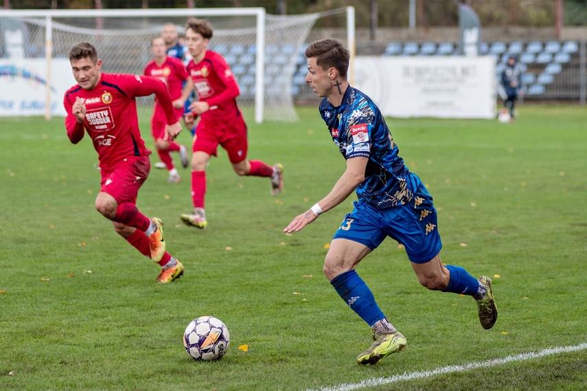 Dwóch rannych i pat na Agrykola zdjęcie nr 338007