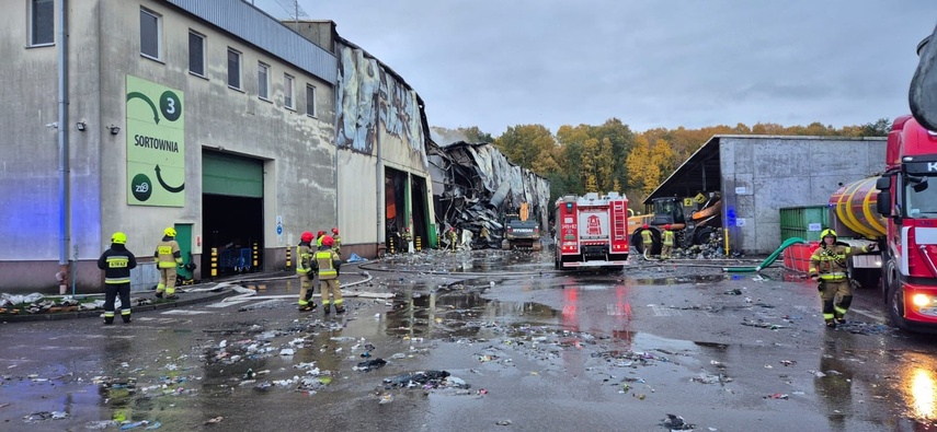 Dzień po pożarze w ZUO zdjęcie nr 338294 Dzień po pożarze w ZUO zdjęcie nr 338294