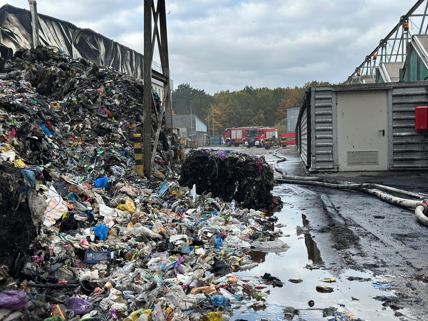 Dzień po pożarze w ZUO zdjęcie nr 338286 Dzień po pożarze w ZUO zdjęcie nr 338286