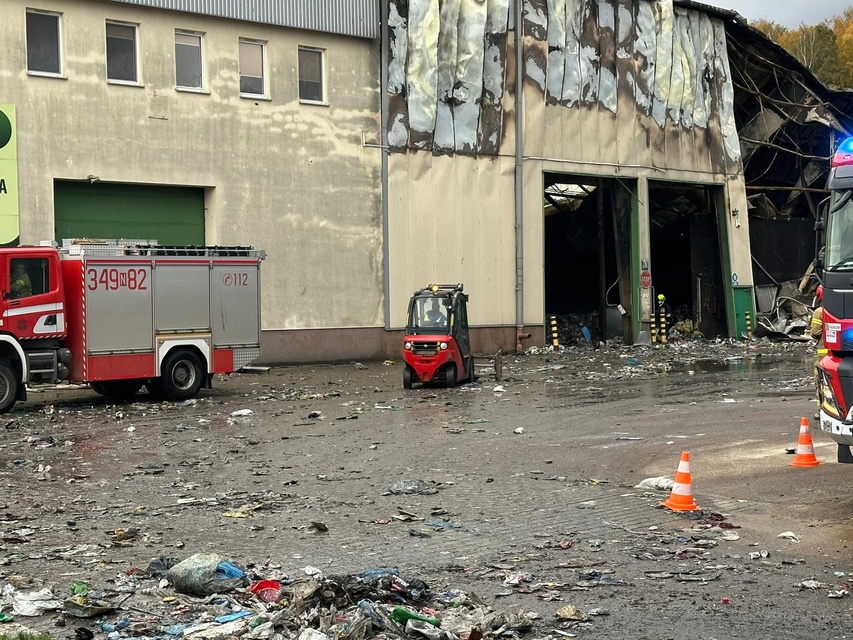 Dzień po pożarze w ZUO zdjęcie nr 338291 Dzień po pożarze w ZUO zdjęcie nr 338291