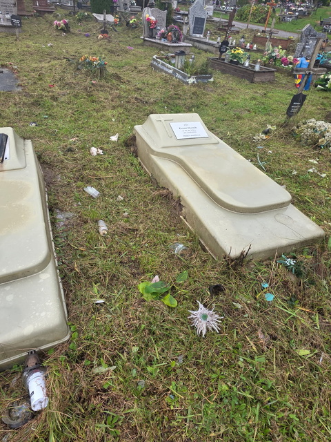 Czytelniczka: Tam też leżą ludzie zdjęcie nr 338405 Czytelniczka: Tam też leżą ludzie zdjęcie nr 338405