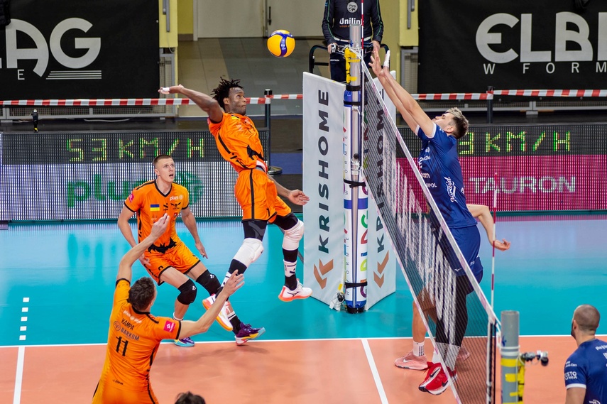 Pięć setów na inaugurację Plusligi w Elblągu zdjęcie nr 338452